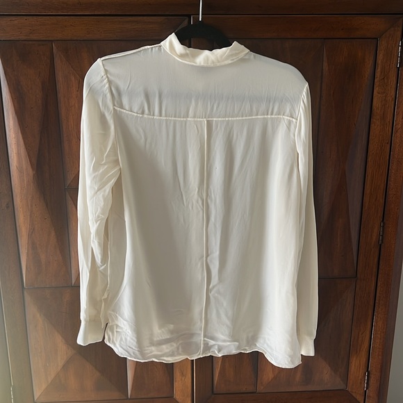 Alice + Olivia Employed Silk White Button Down Blouse Shirt Long Sleeve - Picture 5 of 5